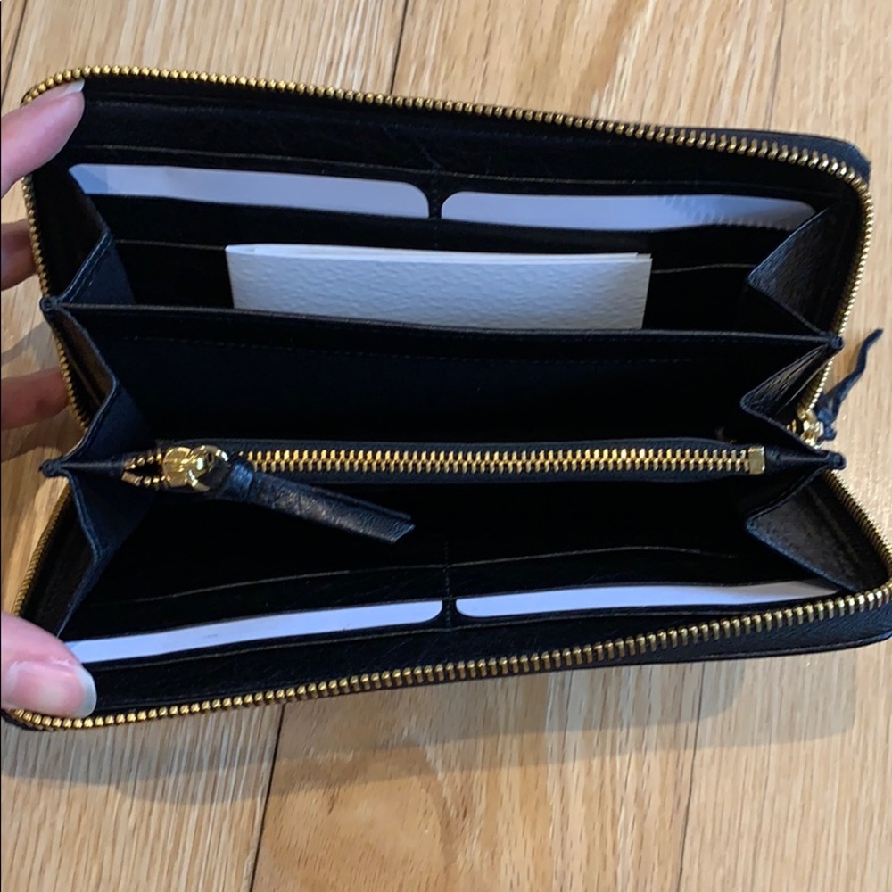 Balenciaga Classic Continental Zip-Around Wallet - Picture 4 of 6
